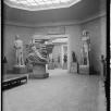 MBPV1192 : Anonyme, Exposition rétrospective de Bourdelle à l'Orangerie : grande salle avec l'Epopée polonaise, 1931